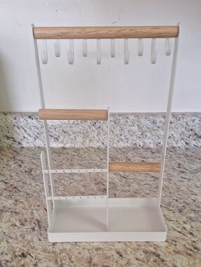 Minimalist White and Wood Jewelry Organizer Stand